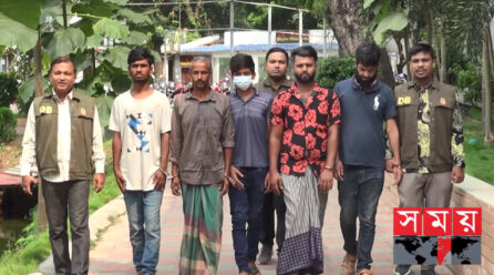 অনুদান দেয়ার নামে হাতিয়ে নেয়া হচ্ছে টাকা